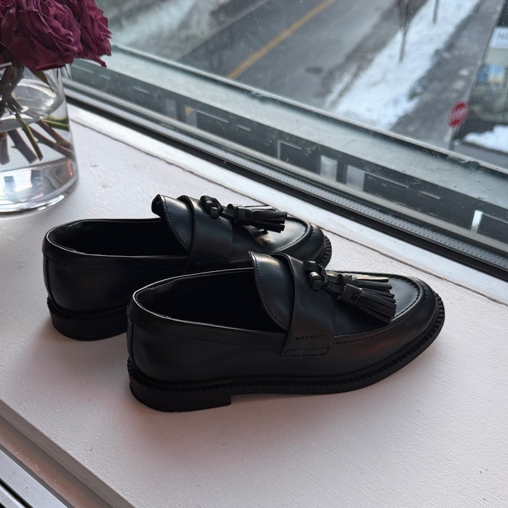 Zara Black Tassel Dress Shoes for Kids- size 32